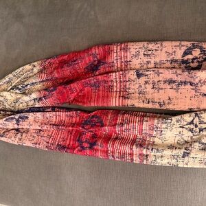Louis Vuitton Red and Beige Patterned Scarf